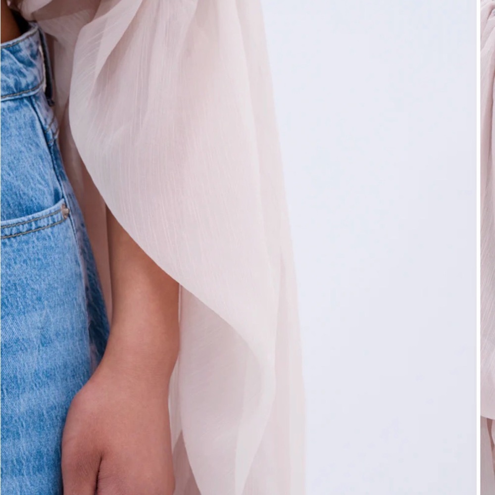 AKIRA Statement Blouse - Flowy Long Sleeve Top - Small - Picture 6 of 8